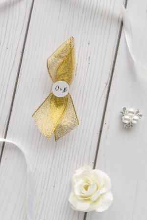 Работа Бутоньерки на свадьбу с инициалами молодоженов арт. 0111