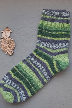 Робота Теплі в′язані шкарпетки  з візерунком в стилі бохо