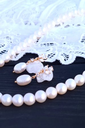 Робота Комплект розкішний з натуральних перлів у позолоті