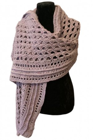 Работа Палантин вязаный