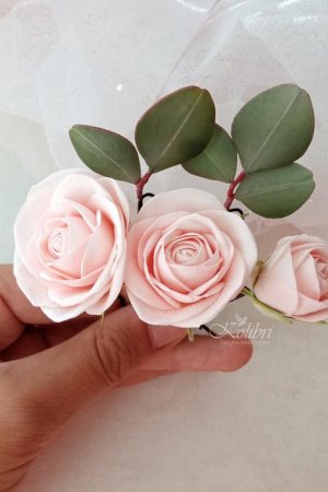 Работа Заколки для волос с розами