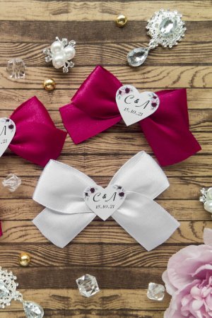Работа Бантики с инициалами для гостей на свадьбу арт. 0115