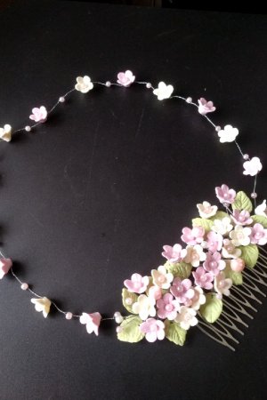 Работа Свадебный гребень с цветами