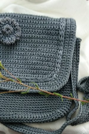 Работа вязаные сумки и чехлы для телефона