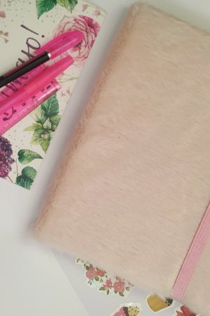 Робота М'який блокнот на гумці