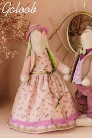 Работа Влюбленные зайцы Тильда «Пыльная роза»