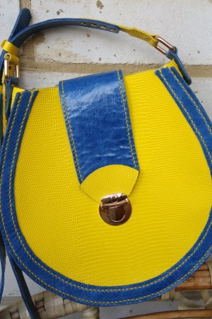 Робота Шкіряна сумочка через плече "Крокус жовто-синій"