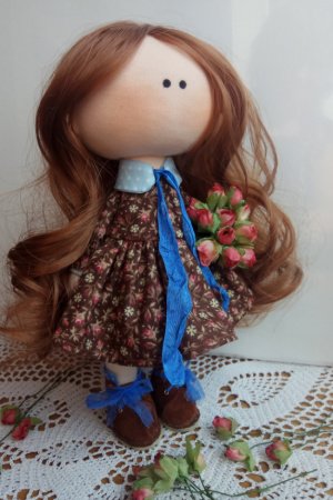 Робота Лялечка з трояндами