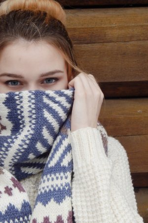 Работа Шарф Норвежские мотивы