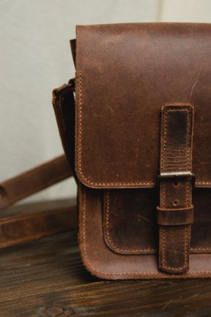 Работа Мужская сумка ручной работы. Натуральная кожа.