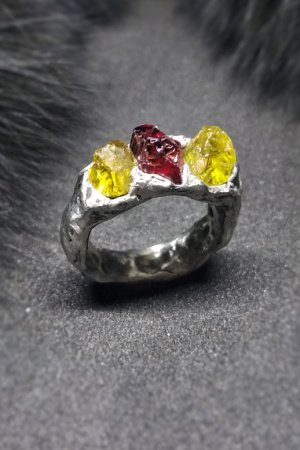 Робота кільце Garnet