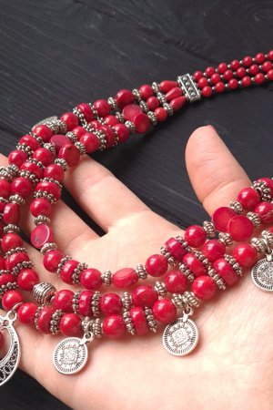 Работа Ожерелье из натуральных кораллов "Древнее"