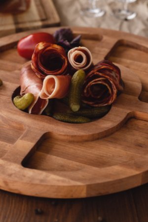 Робота Менажница на 5 сегментів