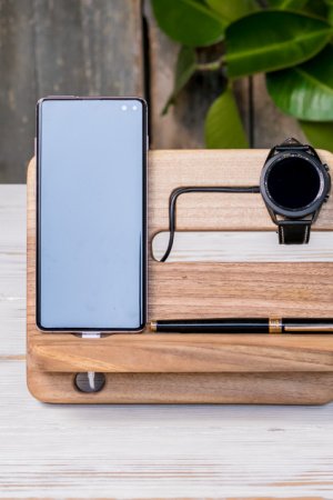 Работа Органайзер для телефона и часов "Unisex Samsung watch"