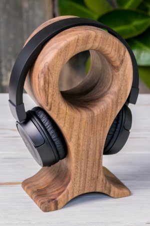 Робота Підставка для навушників з персональним гравіюванням