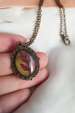 Робота Бронзовий кулон з листочком у стилі вінтаж