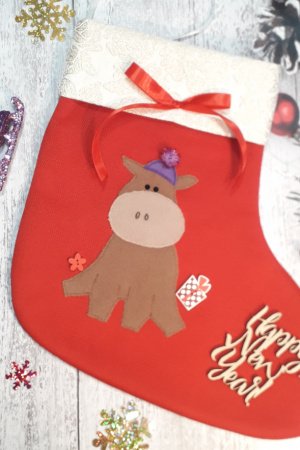 Робота Святкова шкарпетка із корівкою