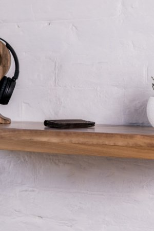 Робота Дерев'яна полиця прихованого монтажу з горіха з рівним краєм