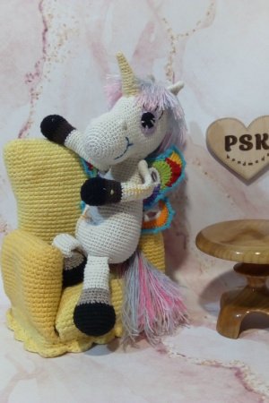 Работа Единорог вязаная крючком мягкая игрушка с крыльями бабочки 6