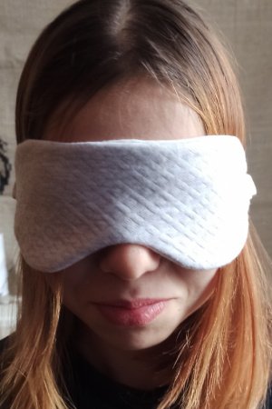 Работа Маска для сна Нежный беж