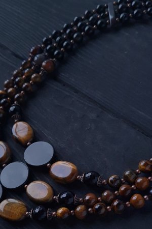 Робота Намисто з натурального чорного агату та тигрячого ока