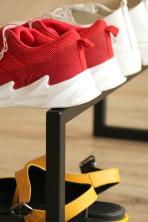 Робота Металева поличка для взуття Лаконічність