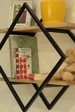 Работа Полка на стену Ромб из дерева и металла