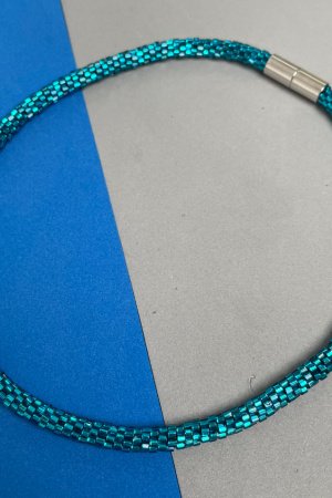 Работа Ярко-синий жгут на шею из бисера