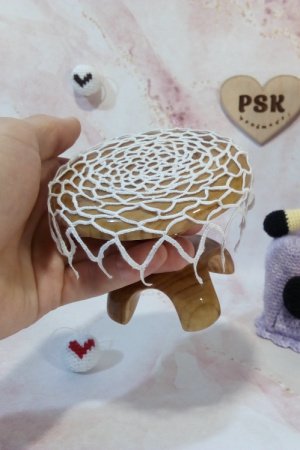 Робота Маленька скатертина в'язана ажурна іграшковий стіл ляльки 1