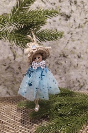 Робота Лялічка на ялинку