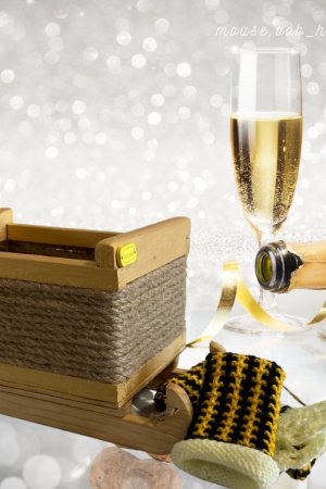 Работа Декоративные сани лафет под шампанское