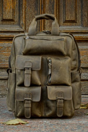 Робота Шкіряний чоловічий рюкзак. Рюкзак під ноутбук