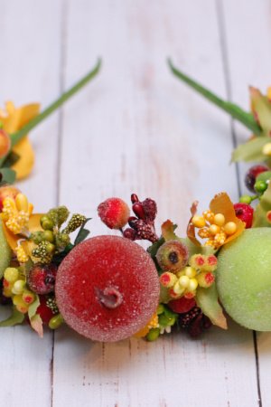 Робота Осінній обруч обідок з яблуками