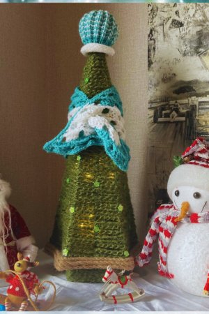 Робота Ялинка з гірляндою