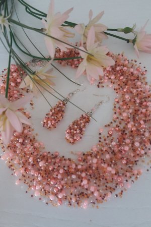 Работа Колье Жемчужный персик