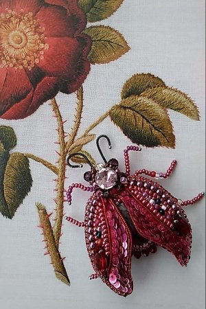 Работа Брошь Жук 3Д