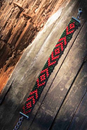 Работа Браслет с орнаментом