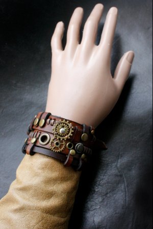 Робота шкіряний браслет 73