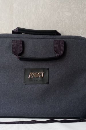 Робота Ділова  сіра сумка для ультрабука або планшета