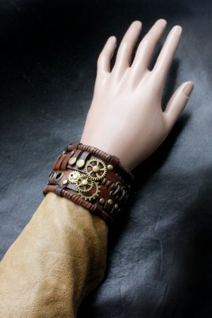 Робота шкіряний браслет 85