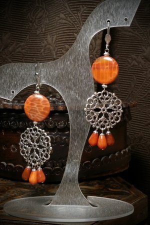 Работа Круглые серьги с сердоликом