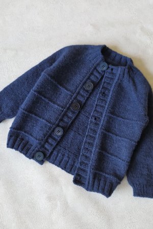 Работа Вязаная кофта для малыша