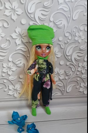 Работа Набор одежды для кукол Рэйнбоу. 