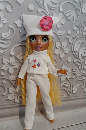 Работа Одежда для кукол RAINBOW. Костюм с шапкой. 