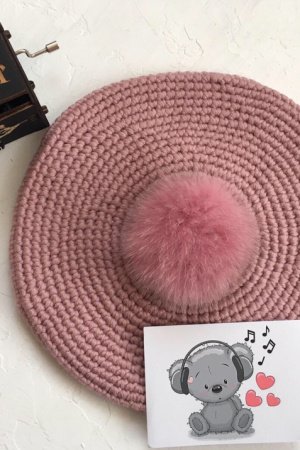 Работа Берет розовый для девочки.