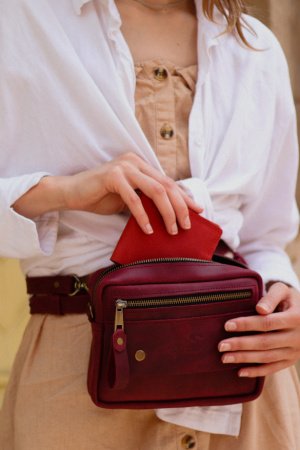 Работа Поясная сумка из натуральной кожи Crazy horse "Chris"