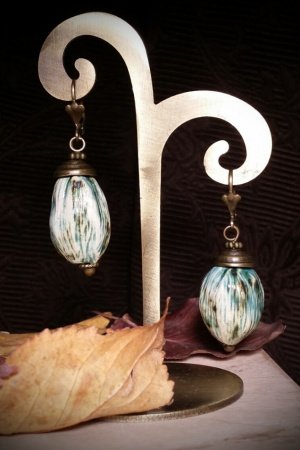 Работа Серьги бирюзово-зеленые почки