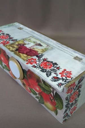 Робота Короб для пляшки з 4 підставками