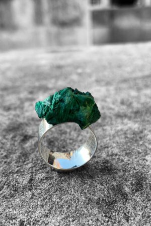 Робота Перстень з оксамитовим малахітом «Лісова пісня»