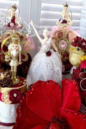 Робота Великий набір ялинкових іграшок ручної роботи